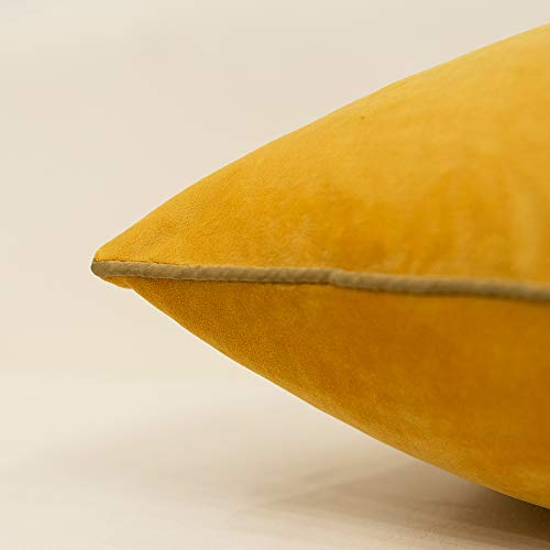 Avigers غطاء وسادة فاخرة حديثة من أفايجرز 16 × 16 بوصة باللون الأصفر والأبيض والذهبي مع تصميم مخطط من المخمل - Image 4