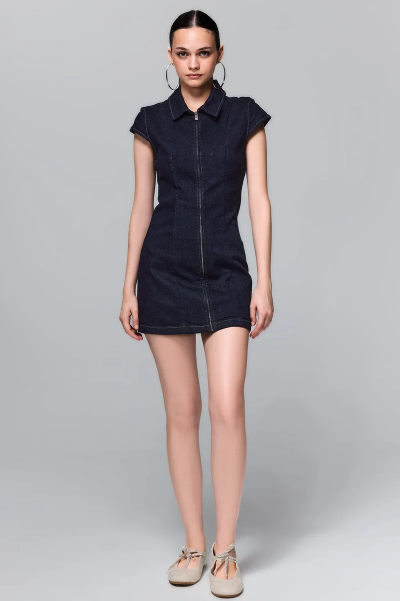 ديفاكتو Dress
