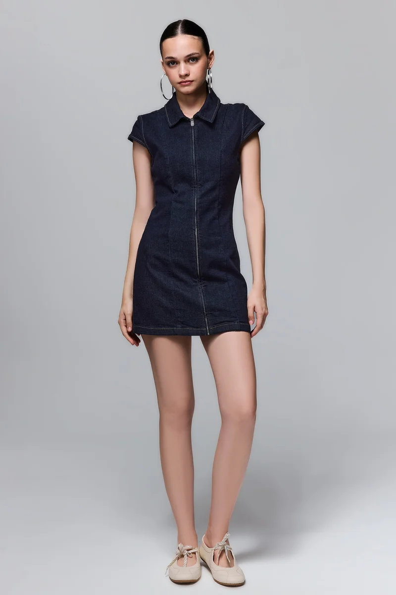 ديفاكتو Dress