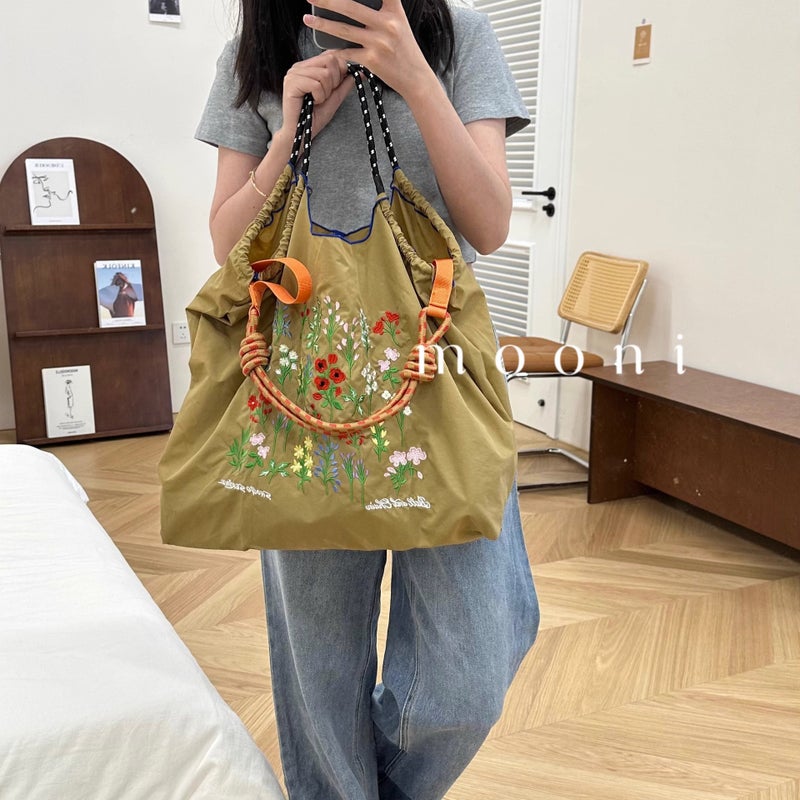 Explosions Japanese Ball Chain With Upper Body Flowers And Plants Embroidery Shopping Bag Small Fashion All-Match Shoulder Bag Tide - Image 5