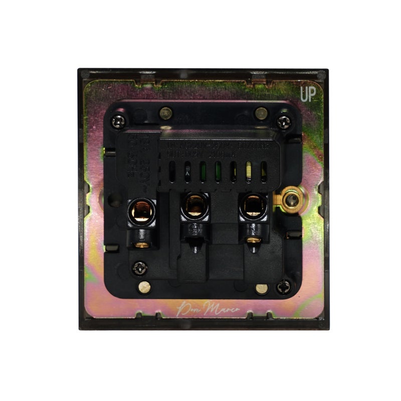 Donmarco مأخذ كهربائي بريطاني مفرد 13A - USB (5V 3.1A) + Type-C (18W) – لوحة من الفولاذ المقاوم للصدأ، مأخذ كهربائي مقاوم للحريق، ضمان لمدة 3 سنوات، منفذين شحن، مأخذ طاقة 13A (رمادي غامق) - Image 4