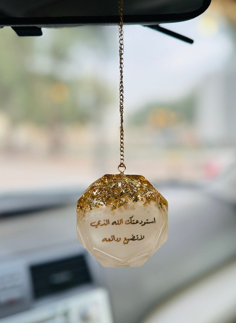 An elegant car pendant made of luxurious resin embroidered with gold leaf (one piece) - Image 5