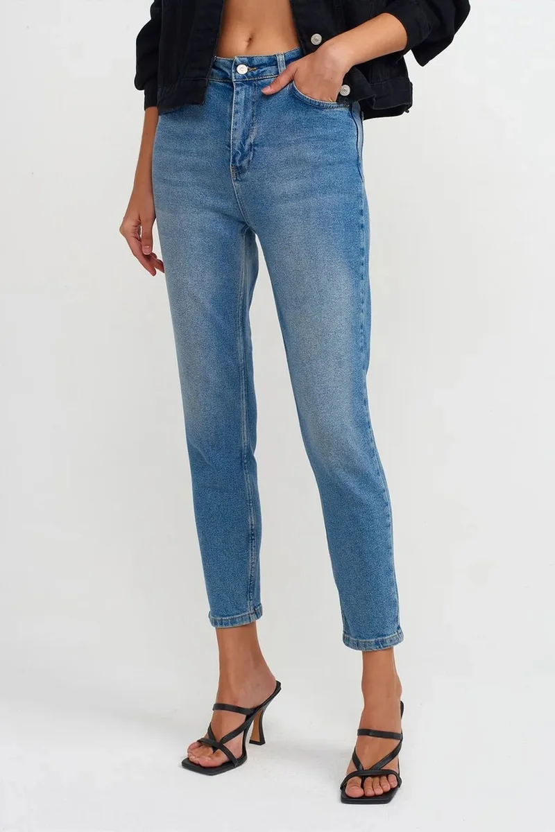 Dilvin Light-Mid Blue Denim DILVIN Women's High-Waist Slim Straight Jeans for Women | Best Price UAE
