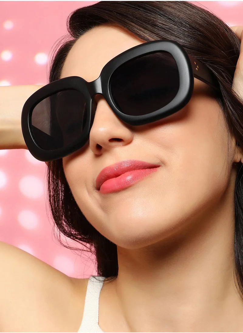 صوص هاوت The Airport Oversized Sunglasses - Onyx Black