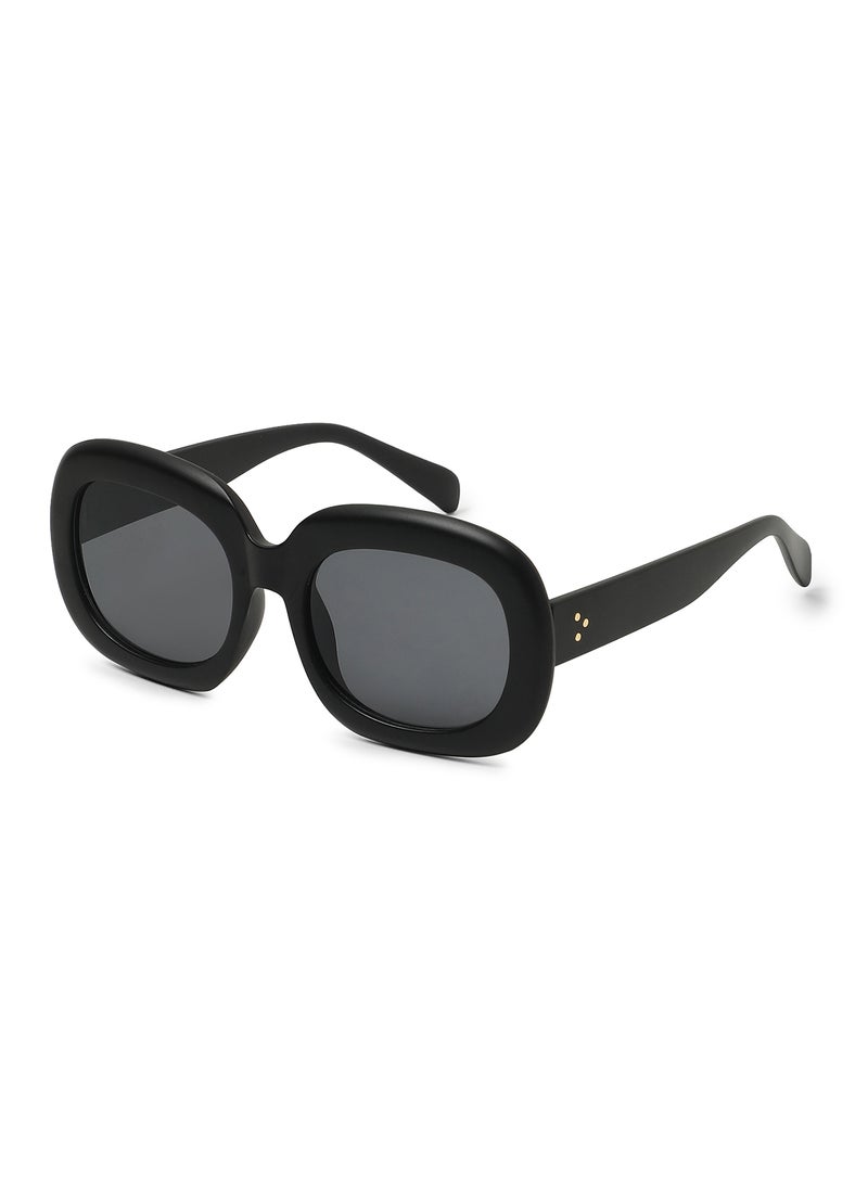 Haute Sauce Haute Sauce Women's The Airport Oversized Sunglasses For Casual Wear | One-Size | Onyx Black Polycarbonate Frame | Midnight Black Polarized Lens | Full Rim | Eyewear For Woman & Girls  - Image 5