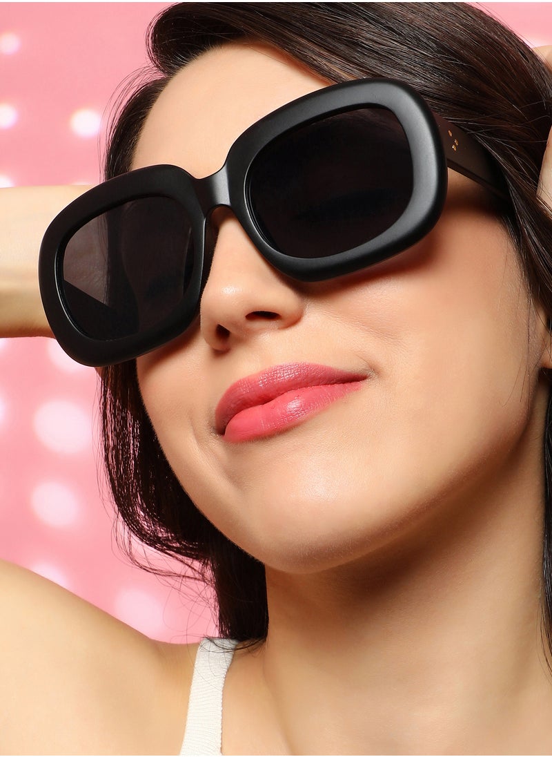 Haute Sauce Haute Sauce Women's The Airport Oversized Sunglasses For Casual Wear | One-Size | Onyx Black Polycarbonate Frame | Midnight Black Polarized Lens | Full Rim | Eyewear For Woman & Girls  - Image 2