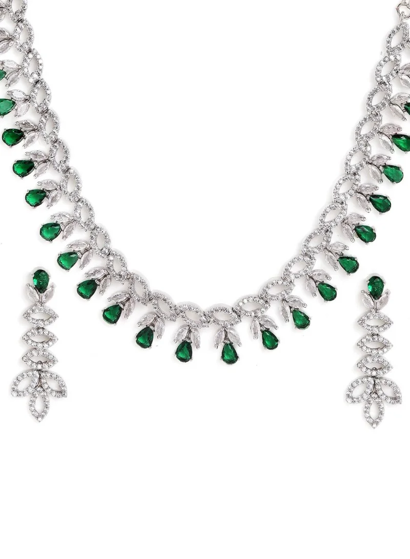 Priyaasi Stone-Studded Jewellery Set