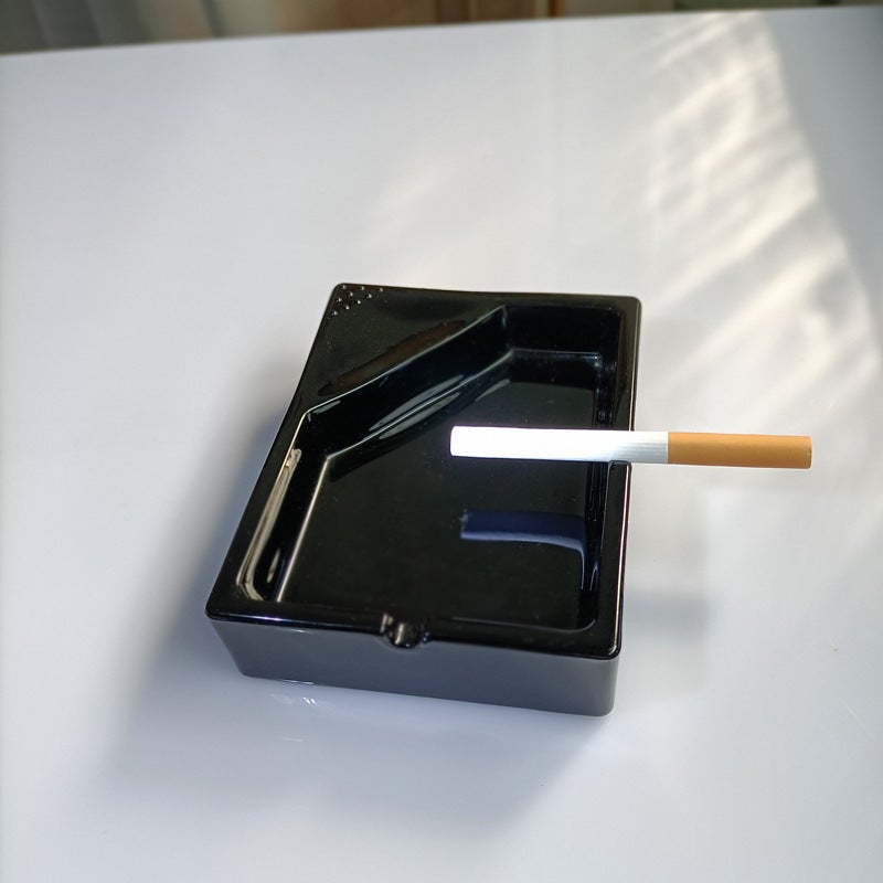 Retro Black Primary Color Small Crystal Glass Ashtray Living Room Office Ktv Bar European Middle Ancient Ashtray - Image 1