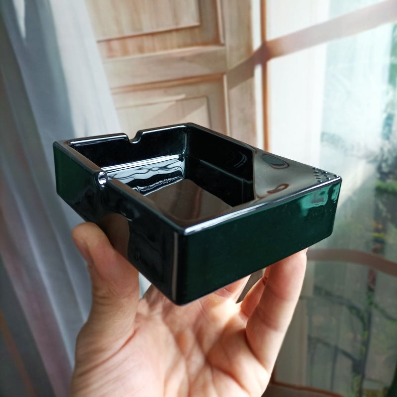 Retro Black Primary Color Small Crystal Glass Ashtray Living Room Office Ktv Bar European Middle Ancient Ashtray - Image 5