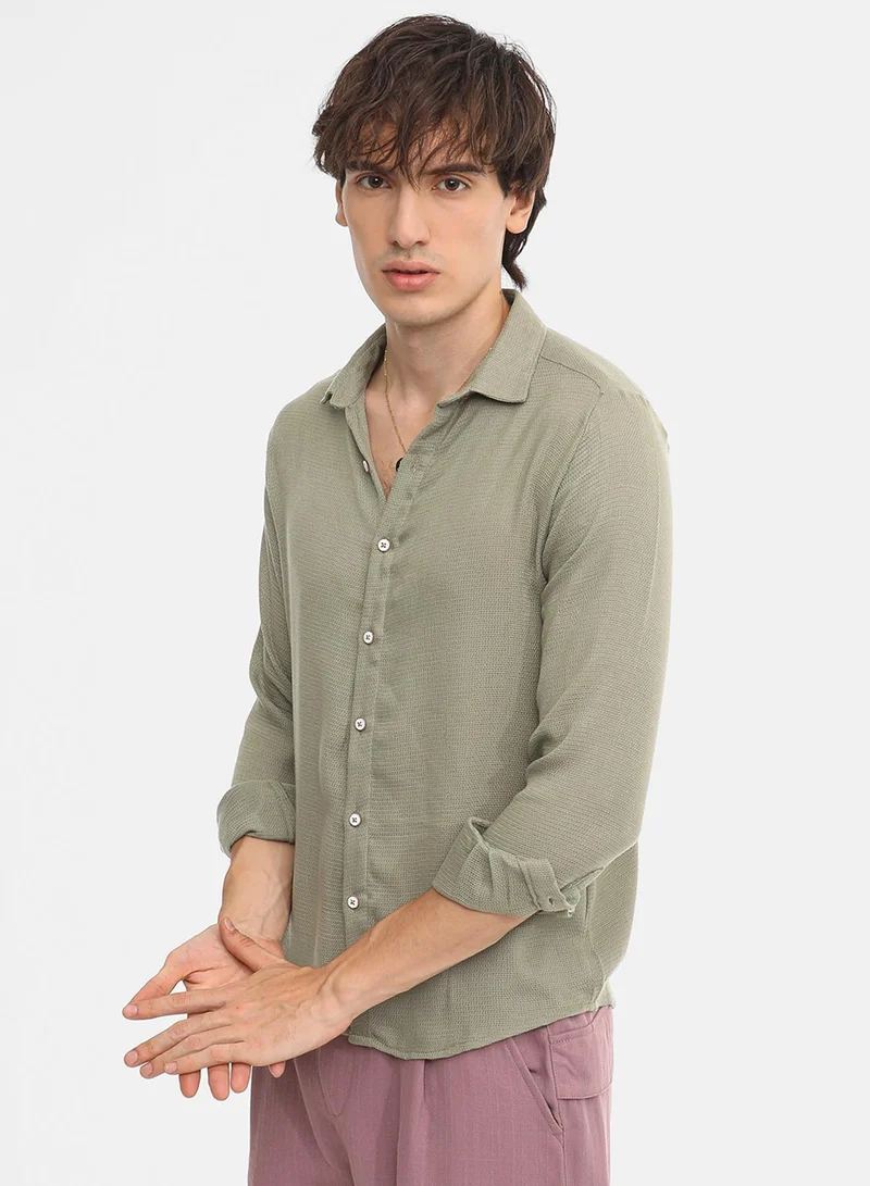 Campus Sutra Men's Sage Green Woven-Textured Shirt
