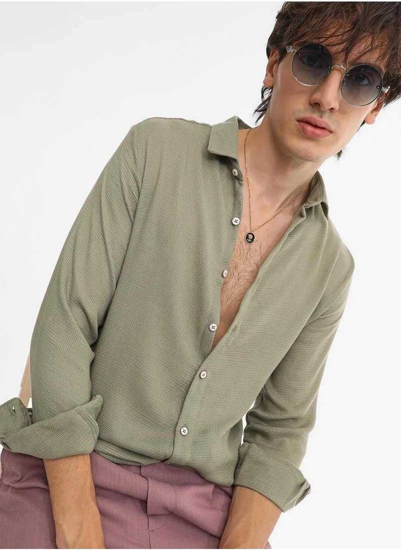 كامبوس سوترا Men's Sage Green Woven-Textured Shirt