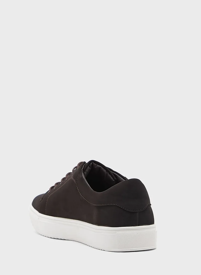 Robert Wood Nubuck Casual Sneakers