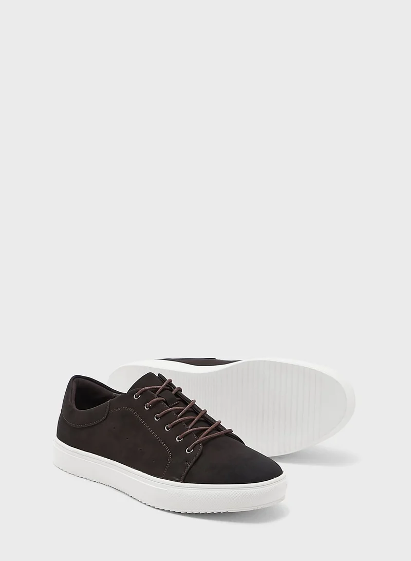 Robert Wood Nubuck Casual Sneakers