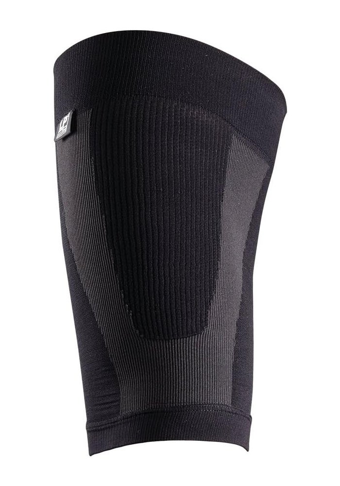 LP Support 271Z Thigh Compression Sleeve - Black - Image 2