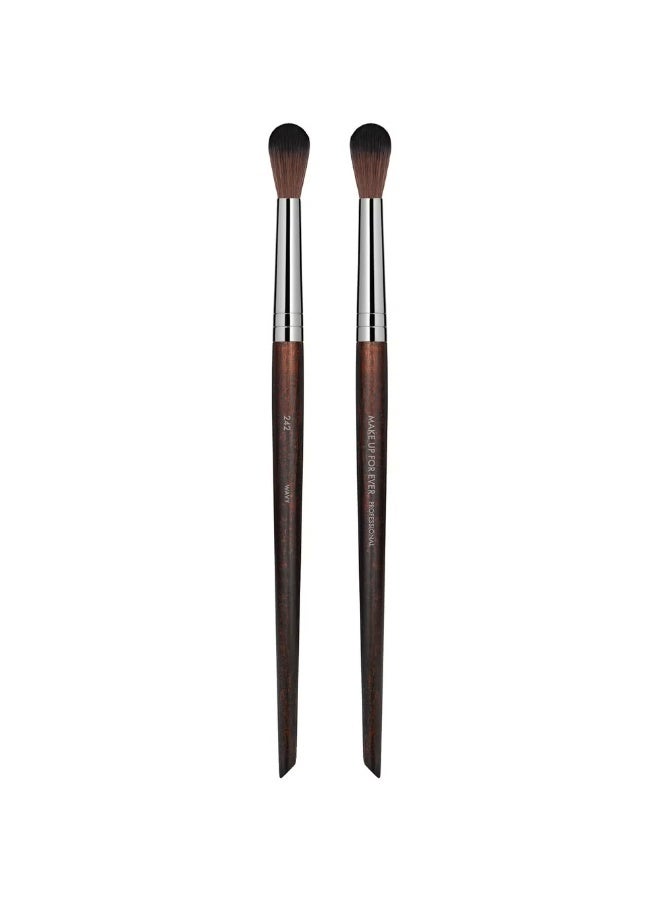 MAKE UP FOR EVER Blender Brush - Large - 242 - Image 1