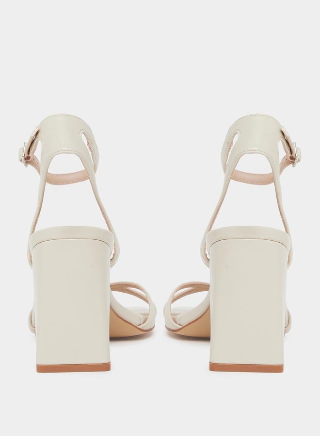 RAID Ilaa Block Heel Sandals with Buckle Detail - Image 4