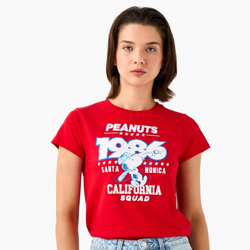 اس بي كاركترز Peanuts Snoopy Print Crew Neck T-shirt with Short Sleeves