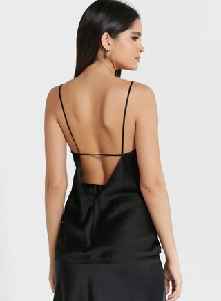 بلوزة محبوكة بحمالات اكتاف - pzsku/Z7B525D9002C2FF19B51FZ/45/1746747700/9ec131ec-02a8-4cfa-83d0-696314b467f4