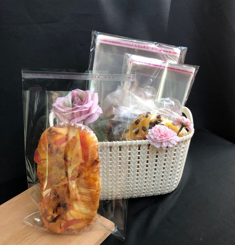 Zittop 5 x 5 + 1" BG + 1-1/2" Lip Clear Plastic Cookie Bag - Self Seal (100 Bags) - Image 4