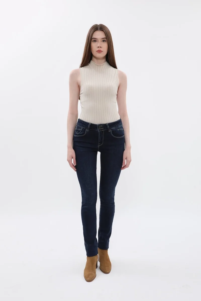باني جينز Women's Double Button Plain Jeans