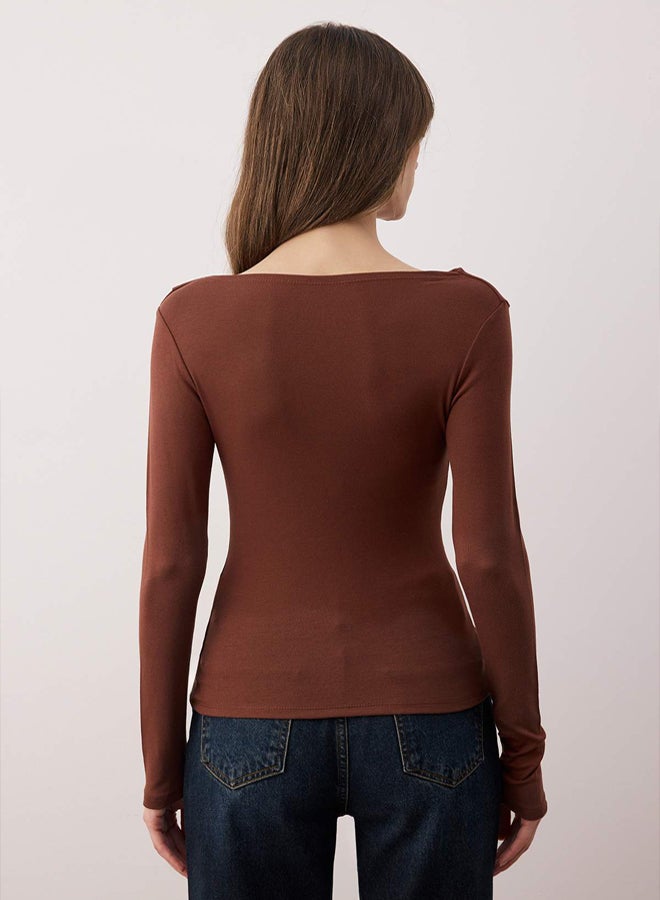 trendyol Brown Fitted/Bodycon Asymmetric Neckline Detailed Soft Fabric Knitted Blouse - Image 4