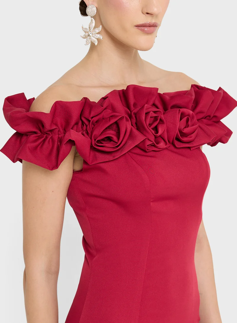 Namshi x Off Shoulder Ruffled Dress