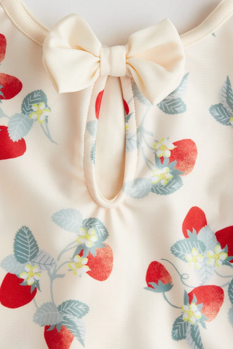 اتش اند ام ملابس سباحة بأكمام طويلة