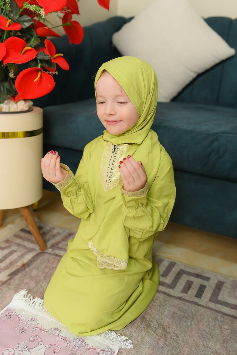 LINA FASHION Three-piece prayer set for girls: a children's prayer sheet, a children's prayer rug, and a card of supplications after prayer, a gift for the girl - Image 5