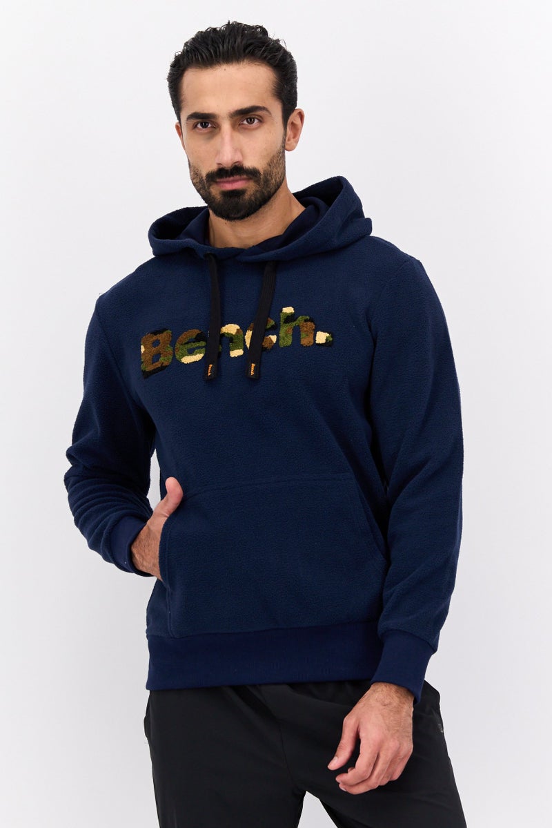 Bench سويت شيرت رياضي للرجال بغطاء رأس مناسب للخارج، أزرق داكن - Image 1