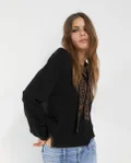 Lola Casademunt Black-Metal