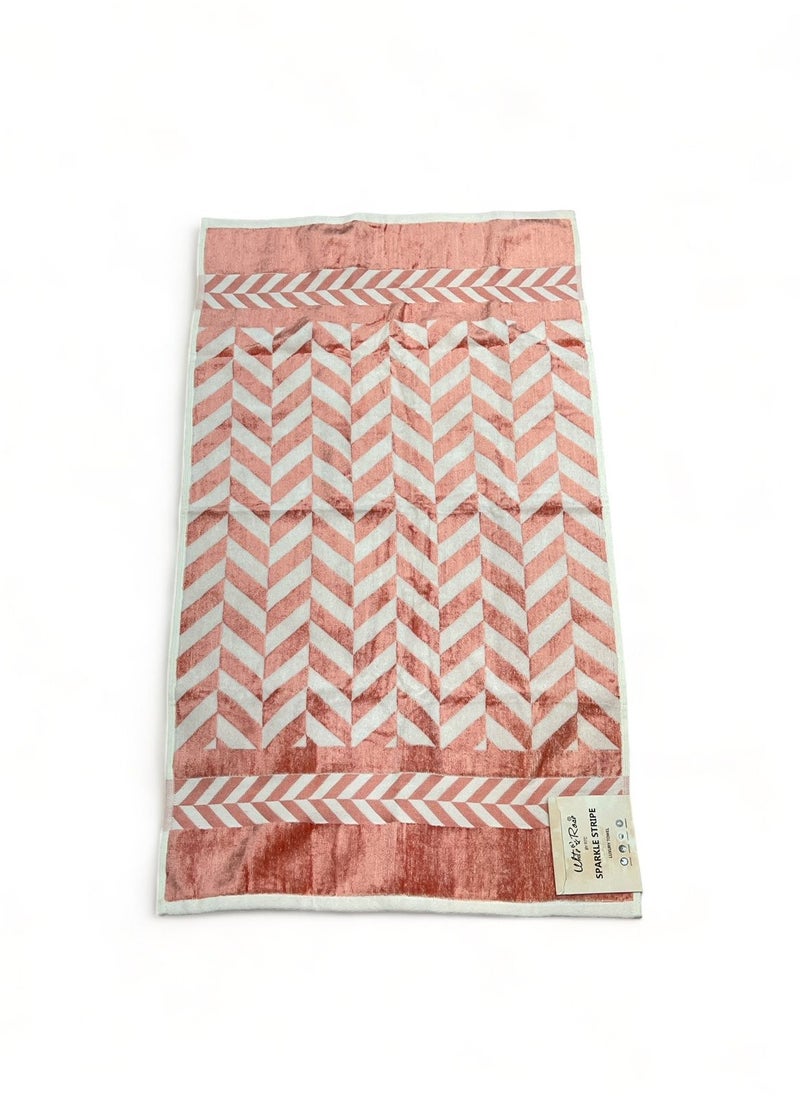 White Rose 2 Pcs Luxurious And Soft Beach Towel Set 550GSM Bath Towel (70x140cm) Face Towel (50x90cm) Set Of 2  - Image 3