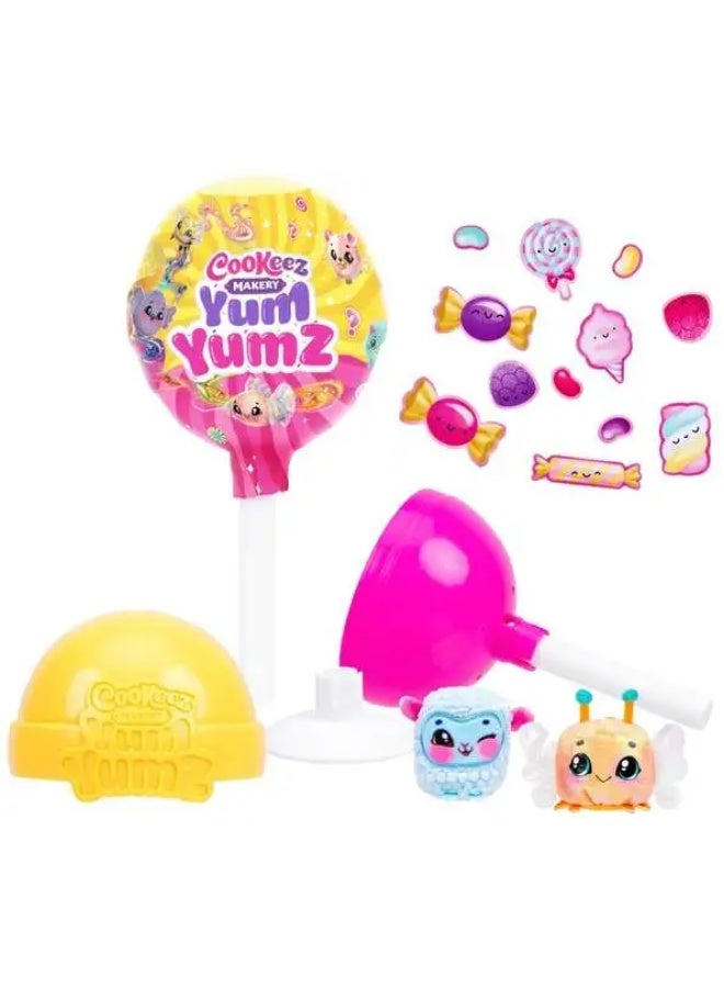 Cookeez Makery Yum Yumz S3 Single Pack, Series 3, Full of Fun & Yum, Sweet Scented Plush Surprises Inside A Lollipop, 30+ Plush Candy Pets to Collect - Image 1