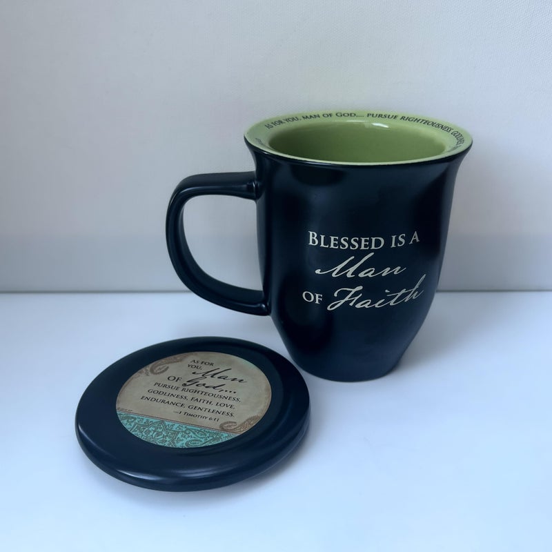 Abbey + CA Gift فنجان سيراميك ورقعة "رجل الإيمان" مجموعة من 1، هدية عيد ميلاد، عيد الميلاد، ويوم الأب للرجال المسيحيين، 14 أونصة، من آبي هدية - Image 1