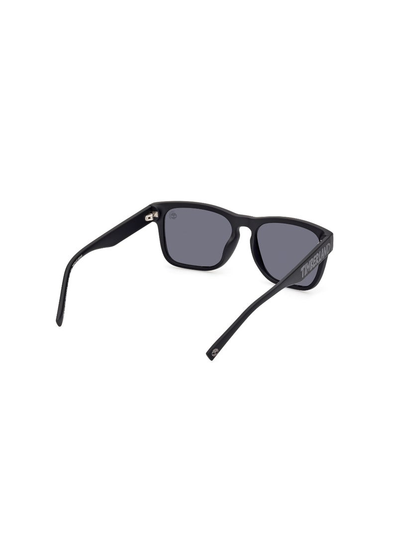 Timberland - نظارات شمسية مربعة الشكل للأولاد TB0001102D53 حجم العدسة: 53 ملليمتر - أسود لامع - Image 1