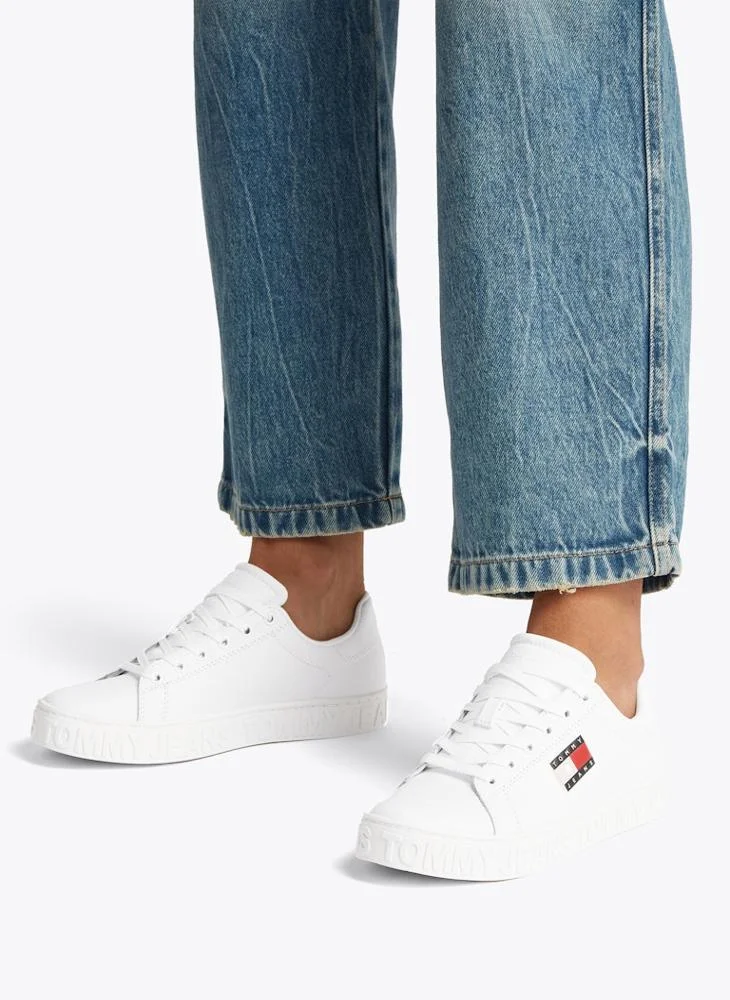 تومي جينز Logo Detail Lace Up Low Top Sneakers