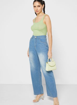 Classic Mom Jeans - pzsku/Z7B726B14659B97C25B54Z/45/_/1698932066/e5914b12-ec32-499c-b62f-cea6d2b4ac03