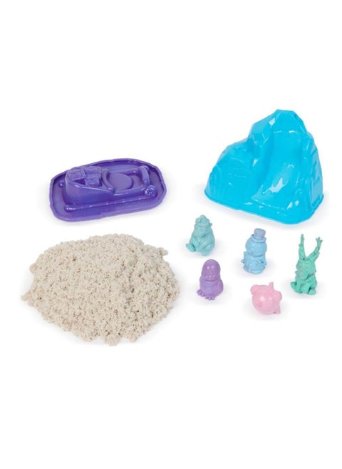 Kinetic Sand Snowy Surprise