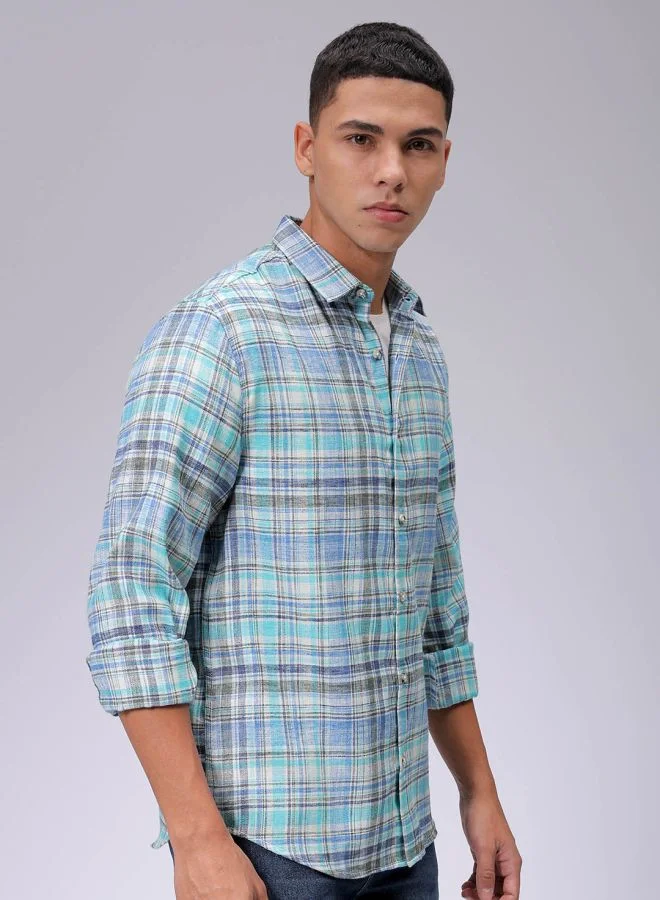 The Indian Garage Co Men Slim Fit Checkered Full Sleeves Cutaway Collar Casual Shirt
