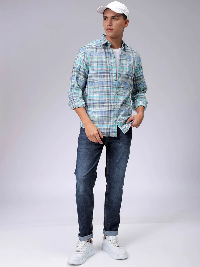 The Indian Garage Co Men Slim Fit Checkered Full Sleeves Cutaway Collar Casual Shirt