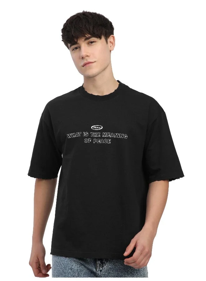 بيونغ تيشيرت أسود مطبوع بياقة مضلعة مقاس كبير