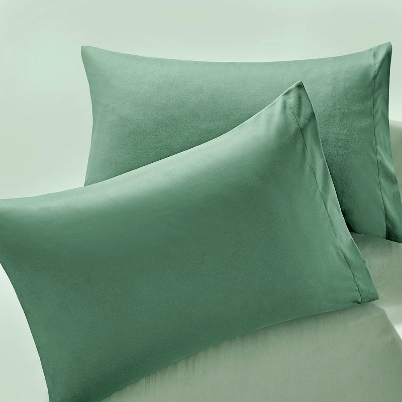 MILVOWOC 2Pcs Brushed Microfiber King Pillowcases - 20 x 36 Inch  Sage Green Pillow Case Set Non Slip Envelope Pillow Cover with Moisture Absorption and Anti-Wrinkle