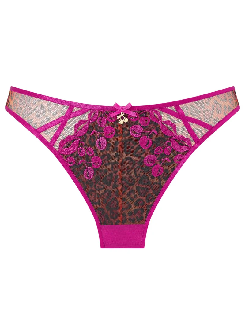 آن سمرز أنا سمرز قبلة برية وردي فاتح برازيلي