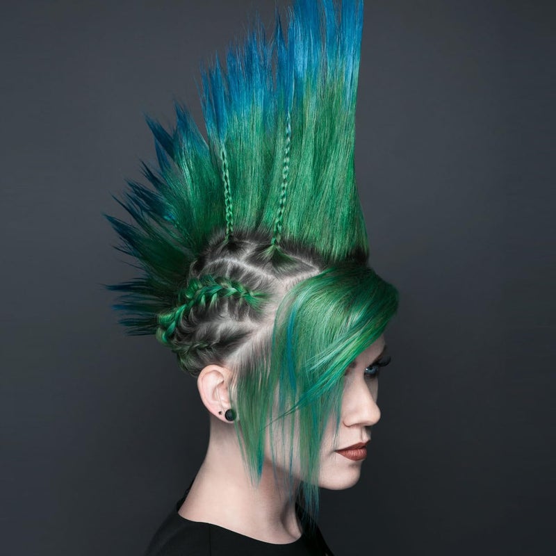 Pravana برافانا سوبر شايب/سبراي شعر إكستريم | رذاذ تصفيف للثبات المتوسط أو القوي | يضيف حجمًا هائلًا | يحمي من الرطوبة | نباتي وخالي من القسوة | خالي من البارابين والكبريتات | الحجم: 10.6 أونصة سائلة (عبوة واحدة) - Image 3