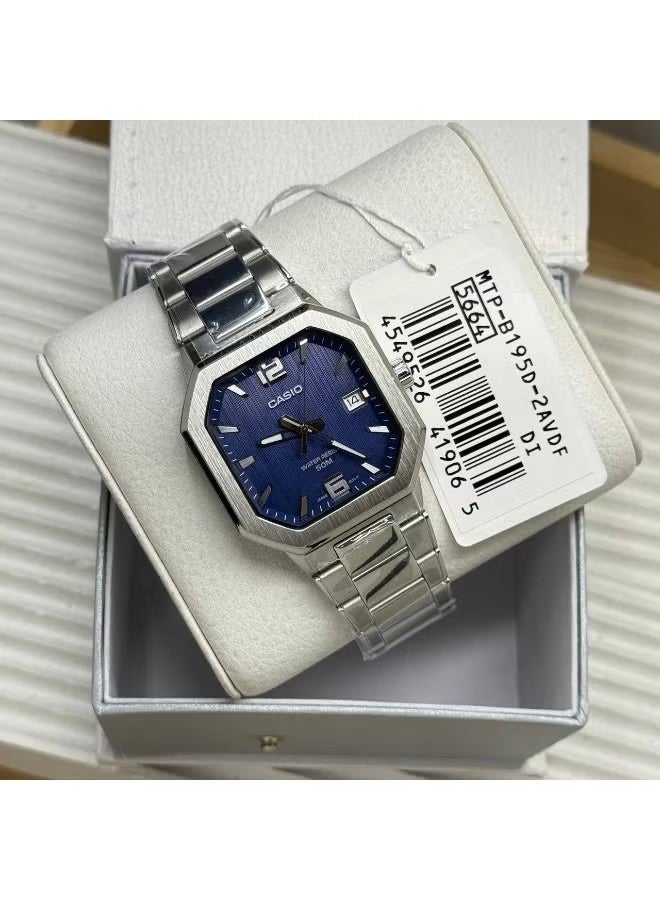 CASIO ساعة يد أنالوج للرجال MTP-B195D-2AVDF، 46.5 مم قرص أزرق، علبة وسوار من الفولاذ المقاوم للصدأ الفضي، 50م مقاومة للماء - Image 2