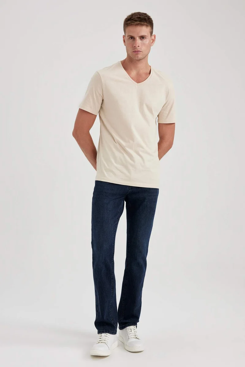ديفاكتو Slim Fit V-Neck Cotton Short Sleeve T-Shirt