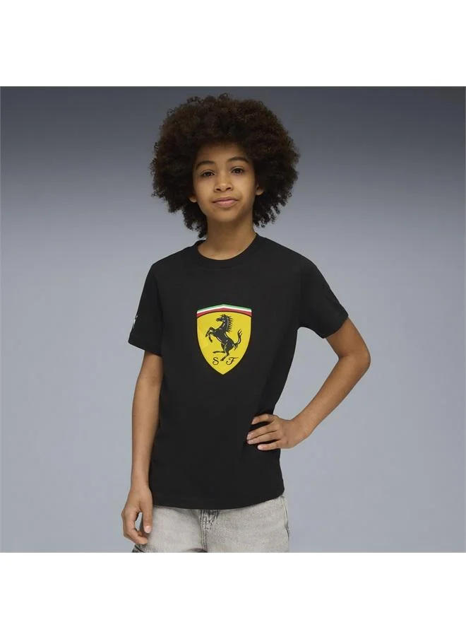 بوما تيشرت Scuderia Ferrari Sportswear مزين بدرع ملون كبير للشباب