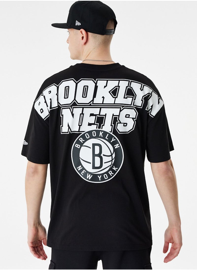 NEW ERA - Brooklyn Nets Graphic Oversized T-Shirt - Image 1