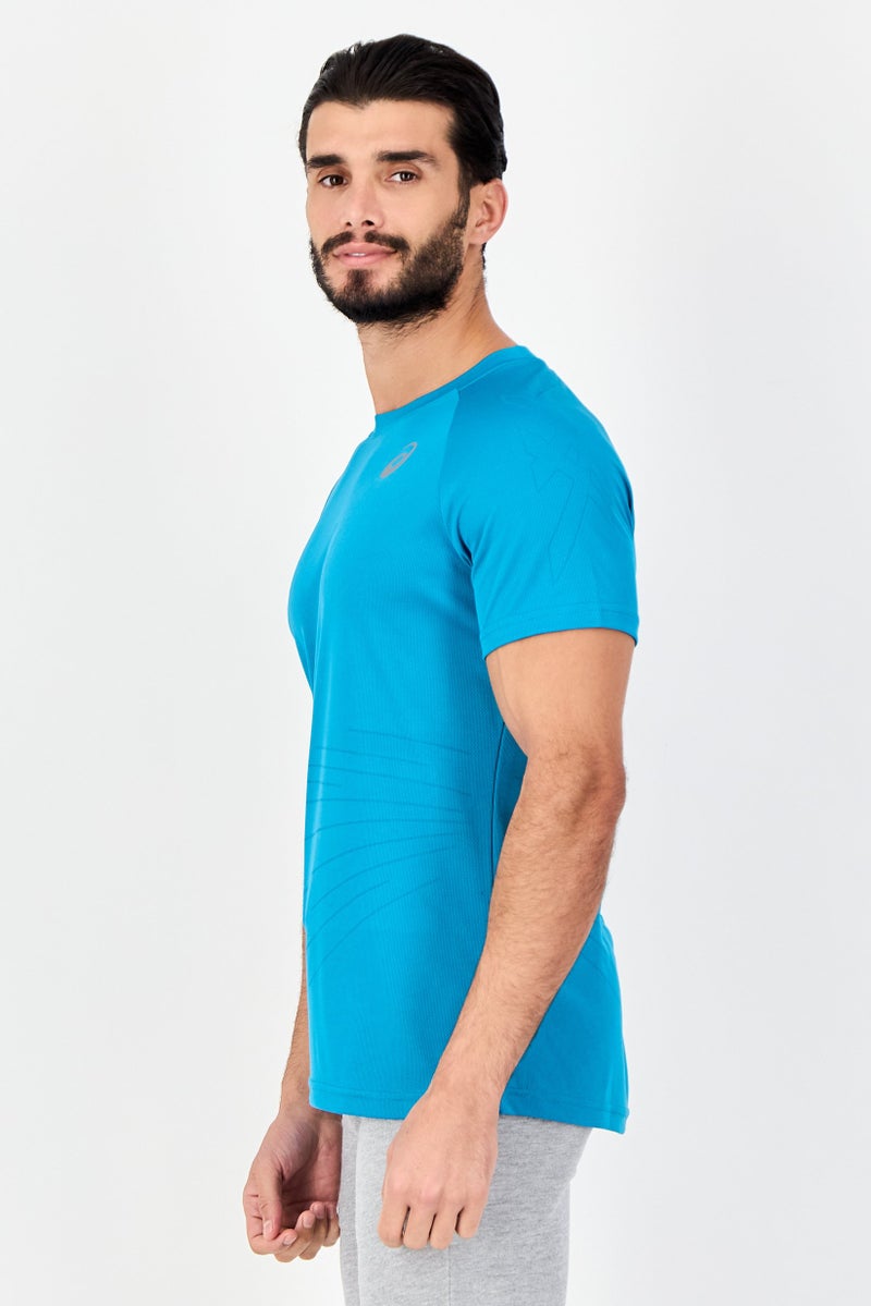 asics تي شيرت رياضي للرجال بأكمام قصيرة مناسب للجري، أزرق مائل إلى الأخضر - Image 2