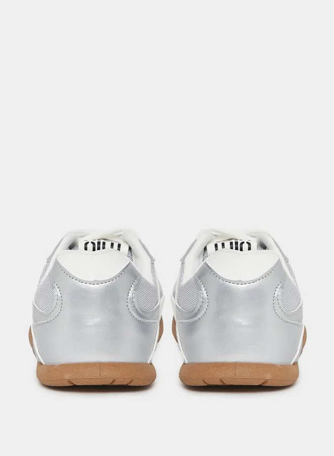 Styli Tennis Design Gum Sole Sneakers