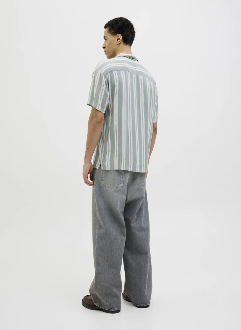 جاك اند جونز Striped Short Sleeve Shirt